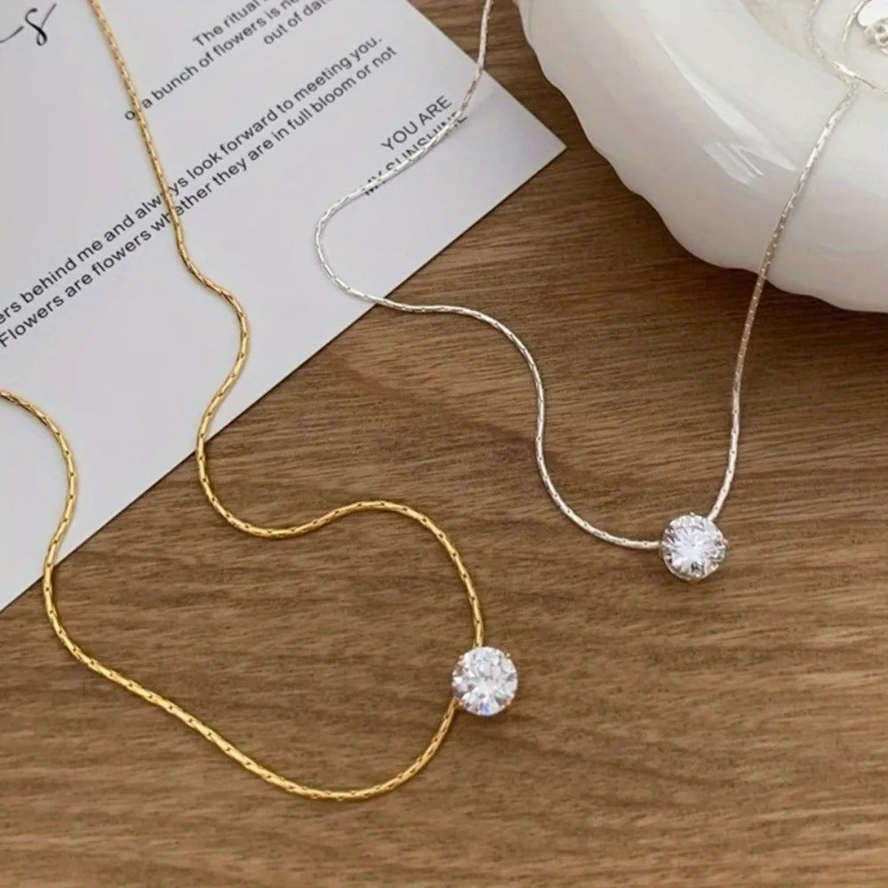 Collar de piedra moissanita Cléa