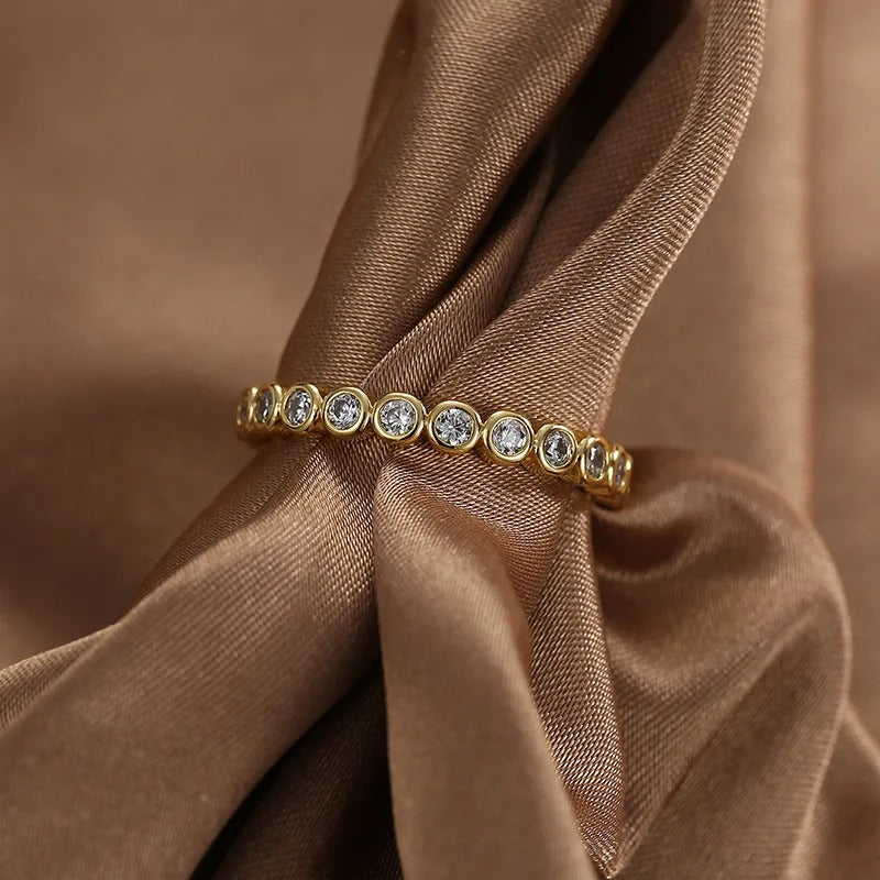 Anillo de burbuja de diamantes