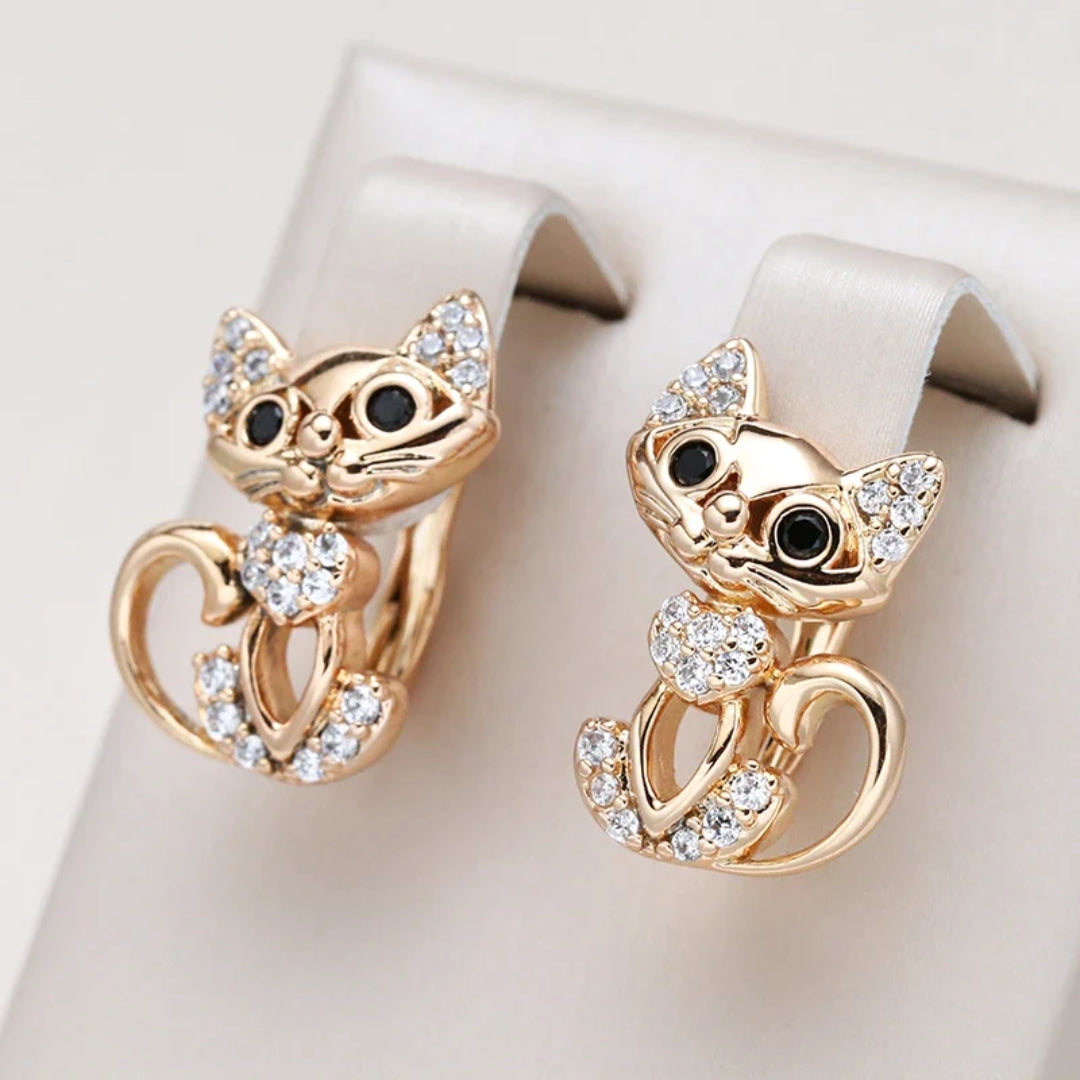 Pendientes elegantes con circonitas Kitty