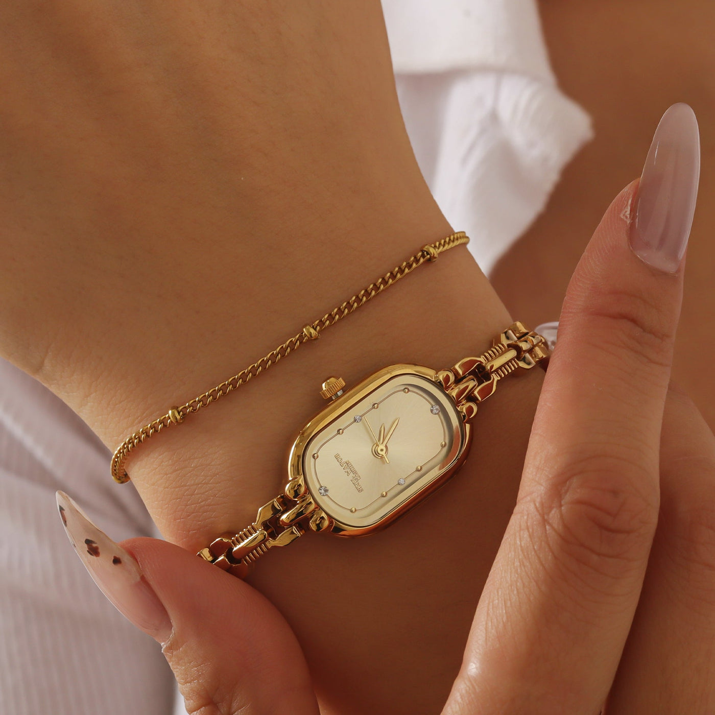 Pulsera chapada en oro