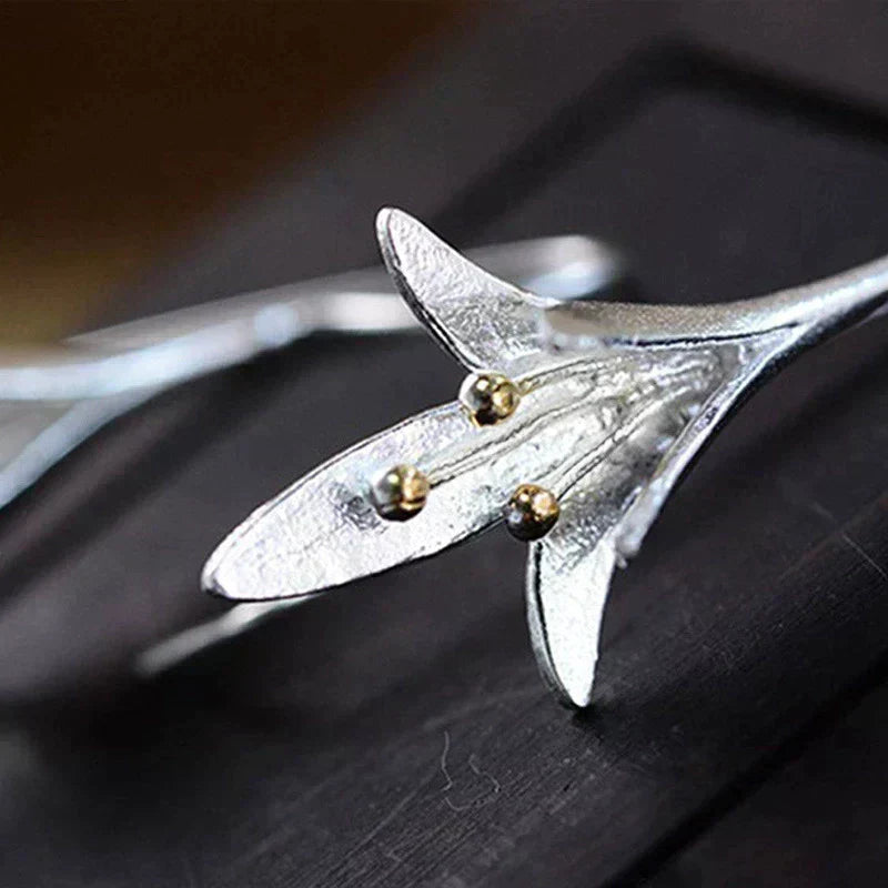 Pendientes de flores de plata