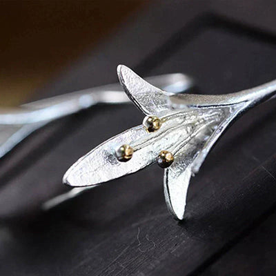 Pendientes de flores de plata