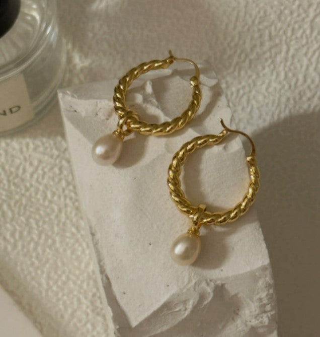 Pendientes de espiral con perla Layla