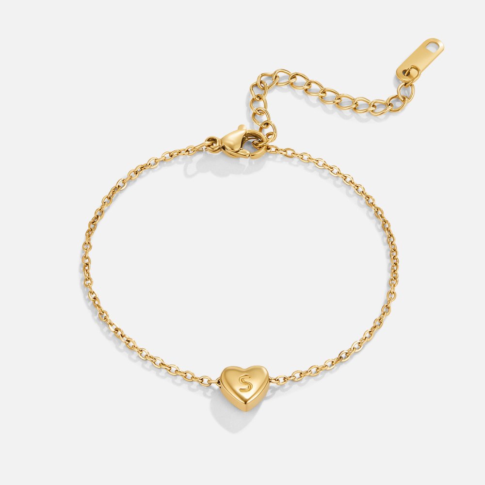 Pulsera de letras en forma de corazón
