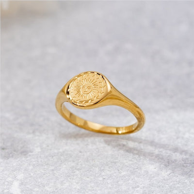 Anillo de oro del solsticio de verano